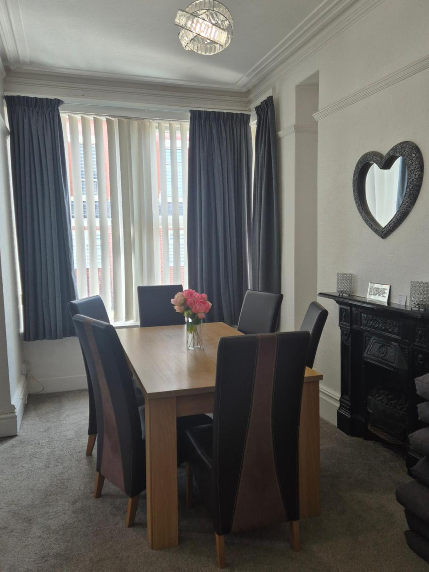 Central Luxury Town House Blackpool Exterior foto